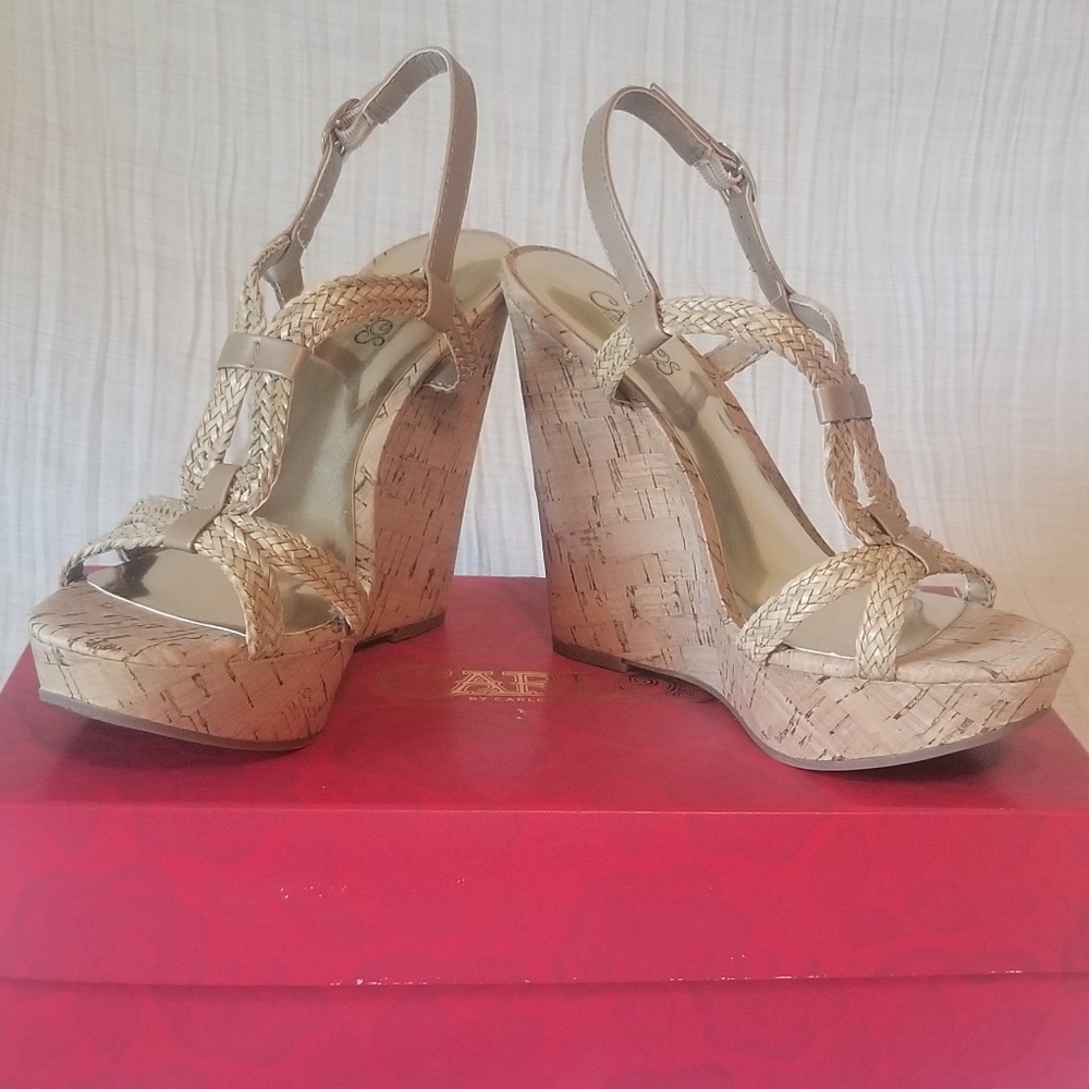 Tan wedges size 7 *New*